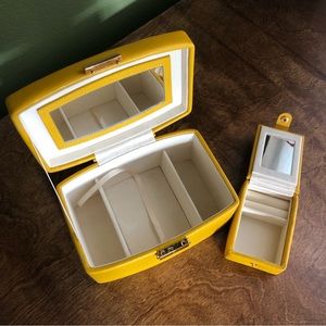 Genuine leather jewelry box travel set